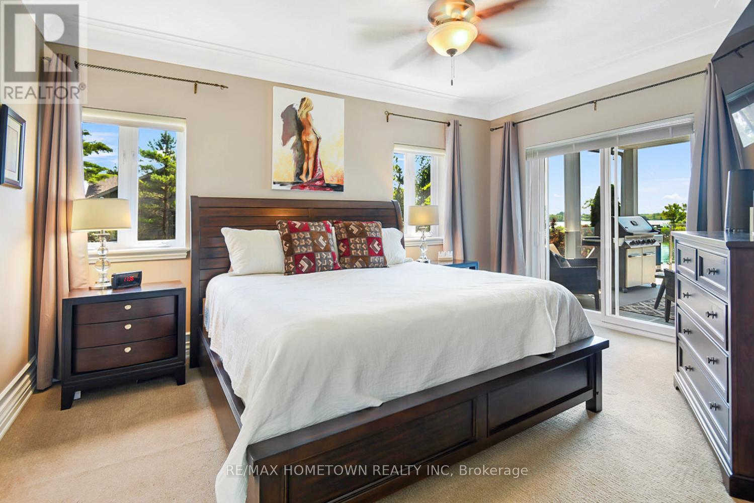 201 Empire Hanna Road E, Edwardsburgh/Cardinal, ON - Indoor Photo Showing Bedroom