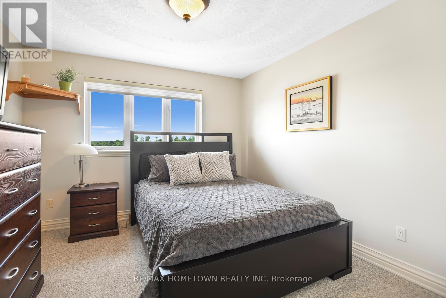 201 Empire Hanna Road E, Edwardsburgh/Cardinal, ON - Indoor Photo Showing Bedroom