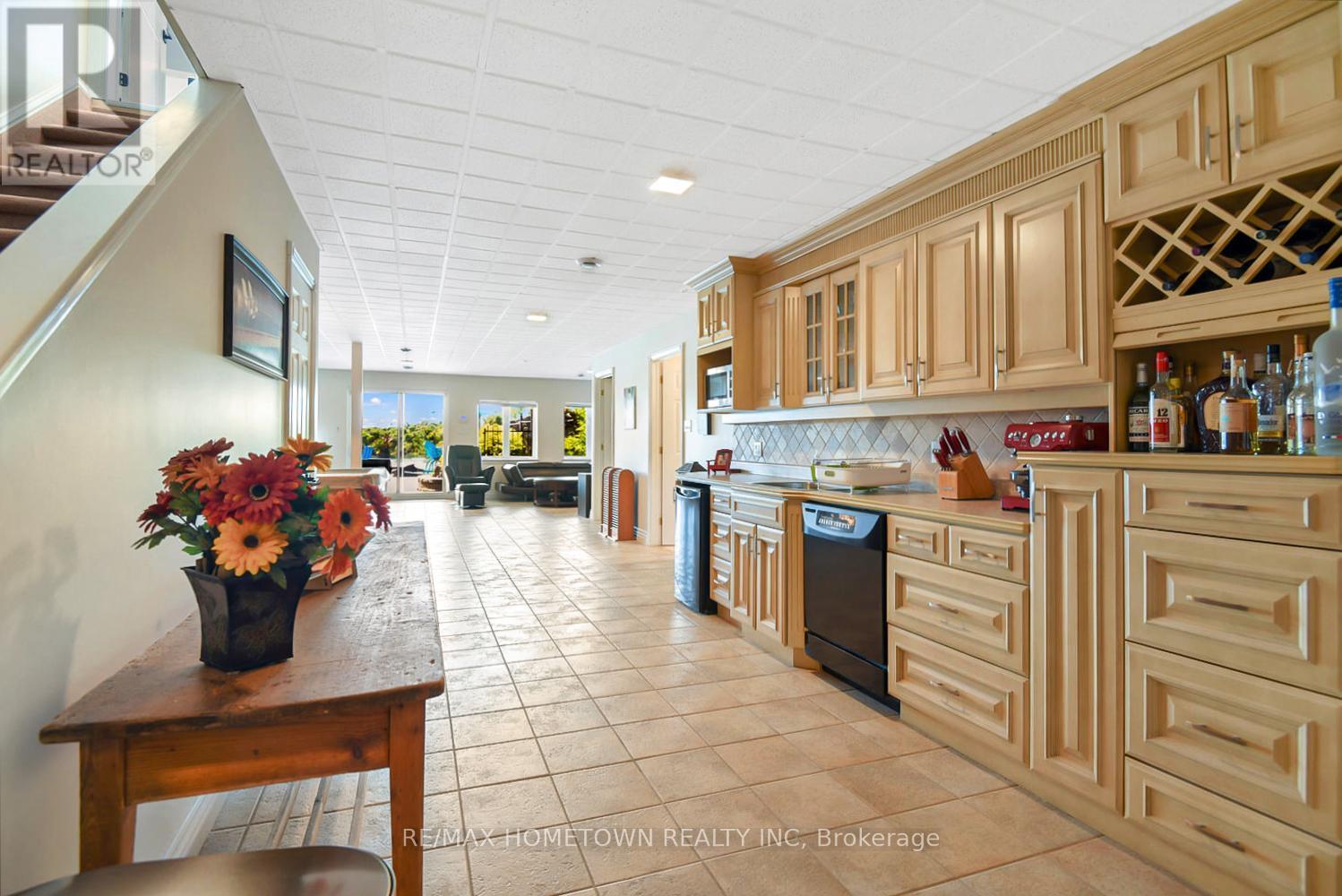 201 Empire Hanna Road E, Edwardsburgh/Cardinal, ON - Indoor Photo Showing Other Room