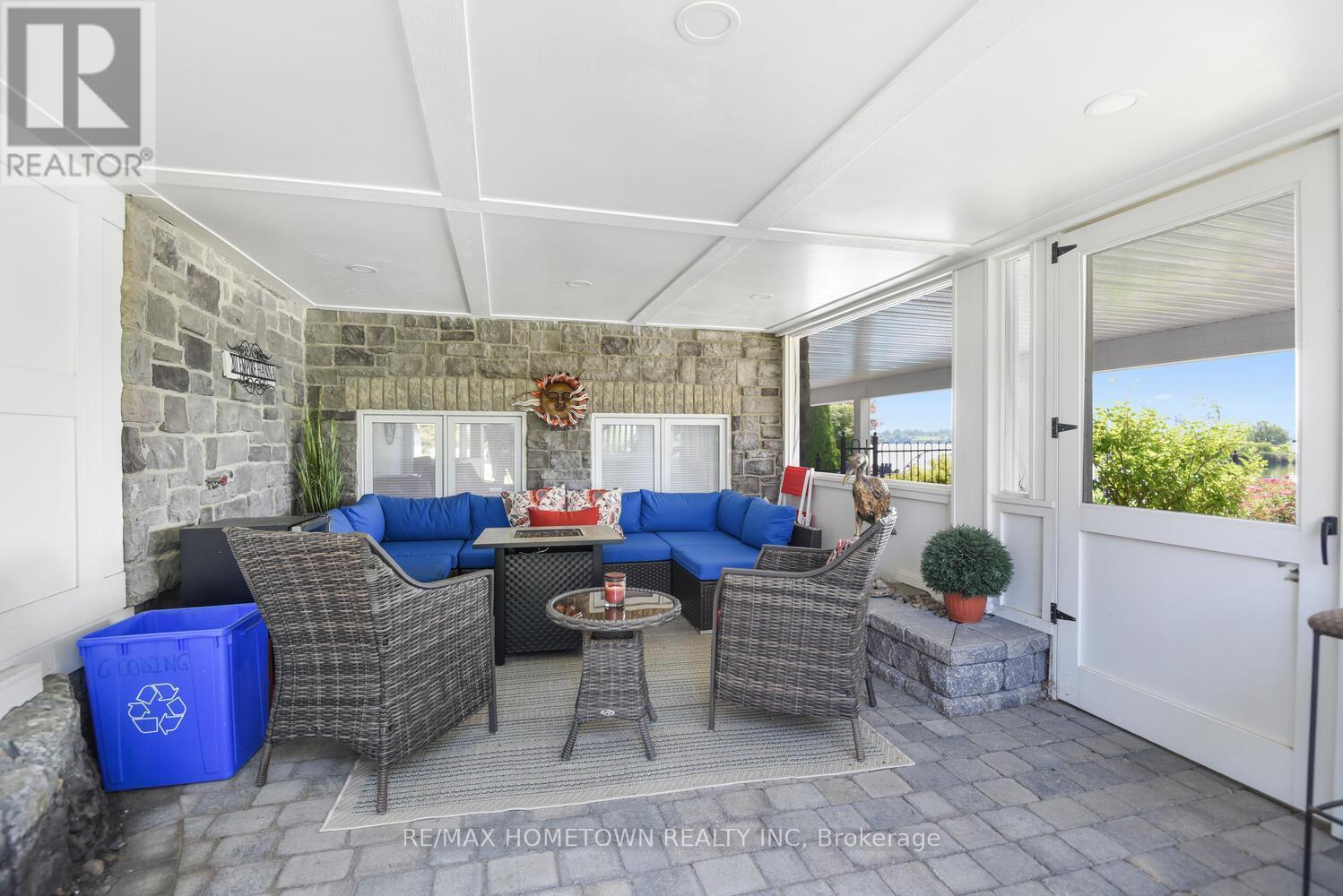 201 Empire Hanna Road E, Edwardsburgh/Cardinal, ON - Outdoor With Deck Patio Veranda With Exterior