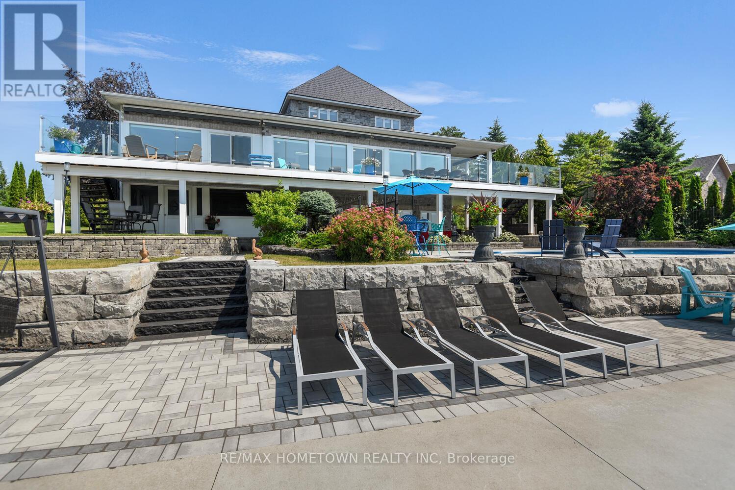 201 Empire Hanna Road E, Edwardsburgh/Cardinal, ON - Outdoor With Deck Patio Veranda