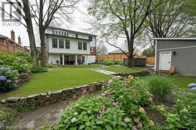 Virtually altered - 2036 Mountainside Drive, Burlington, ON