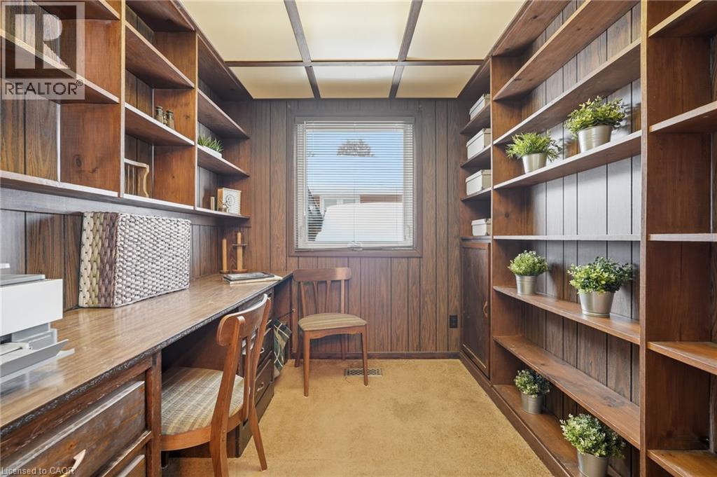 2036 Mountainside Drive, Burlington, ON