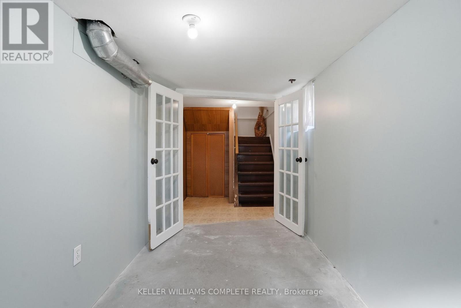 7 West 1St Street, Hamilton, ON