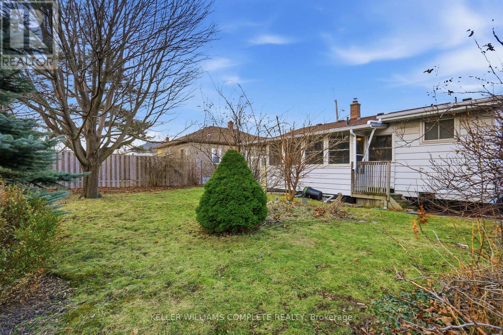 7 West 1St Street, Hamilton, ON