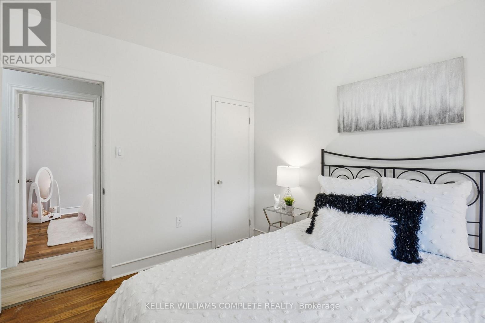 7 West 1St Street, Hamilton, ON