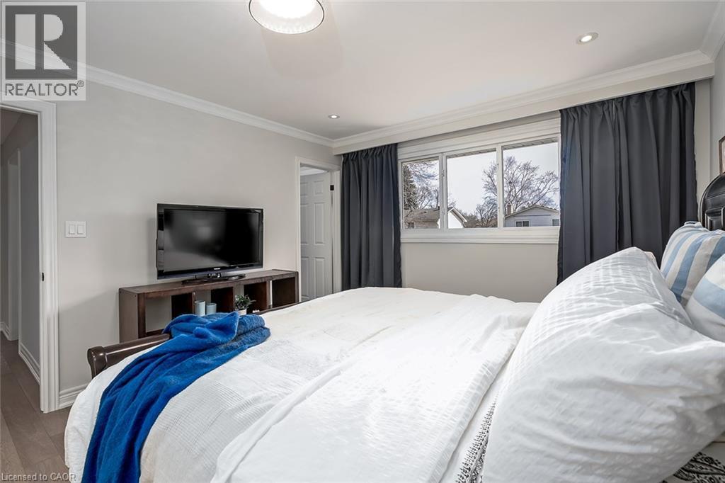 3270 Spruce Avenue, Burlington, ON