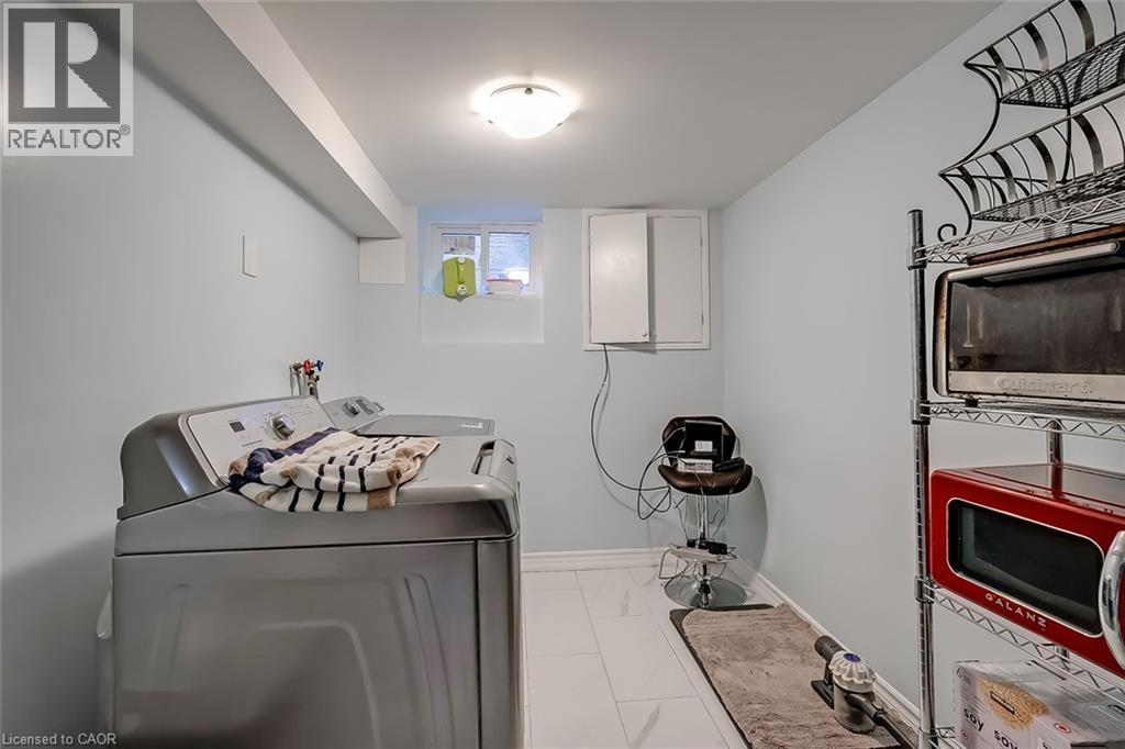 3270 Spruce Avenue, Burlington, ON