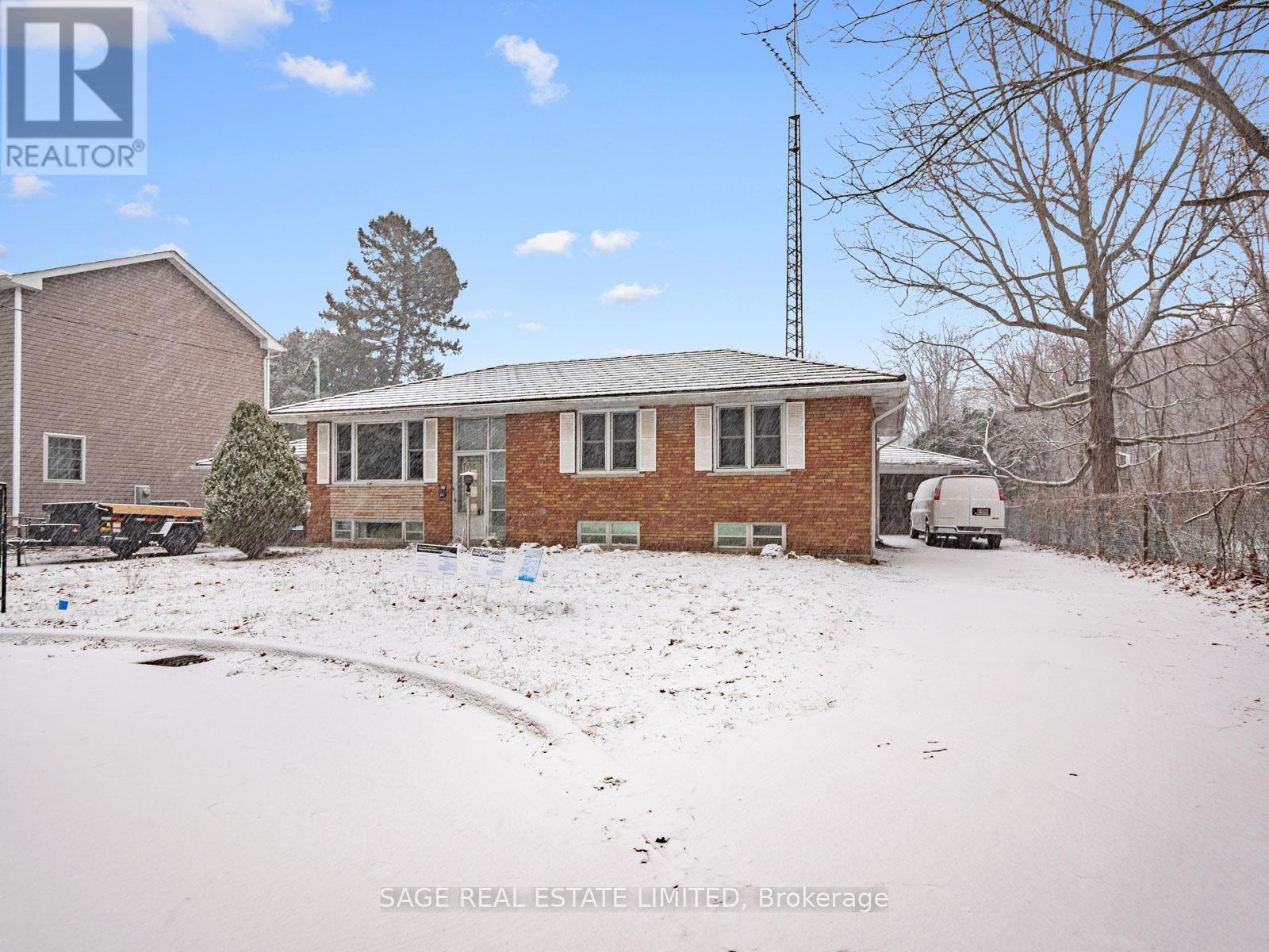 836 Tenth Street, Mississauga, ON - Outdoor