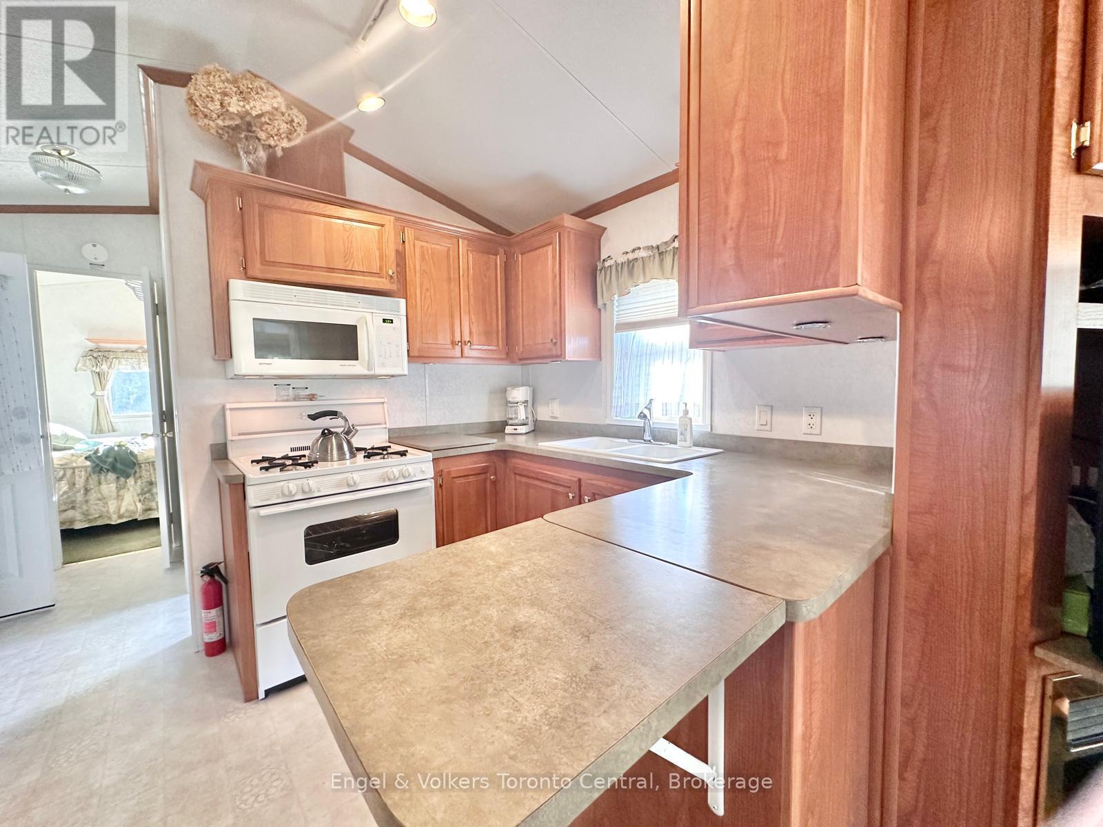 B6 - 7489 Sideroad 5 E, Wellington North, ON