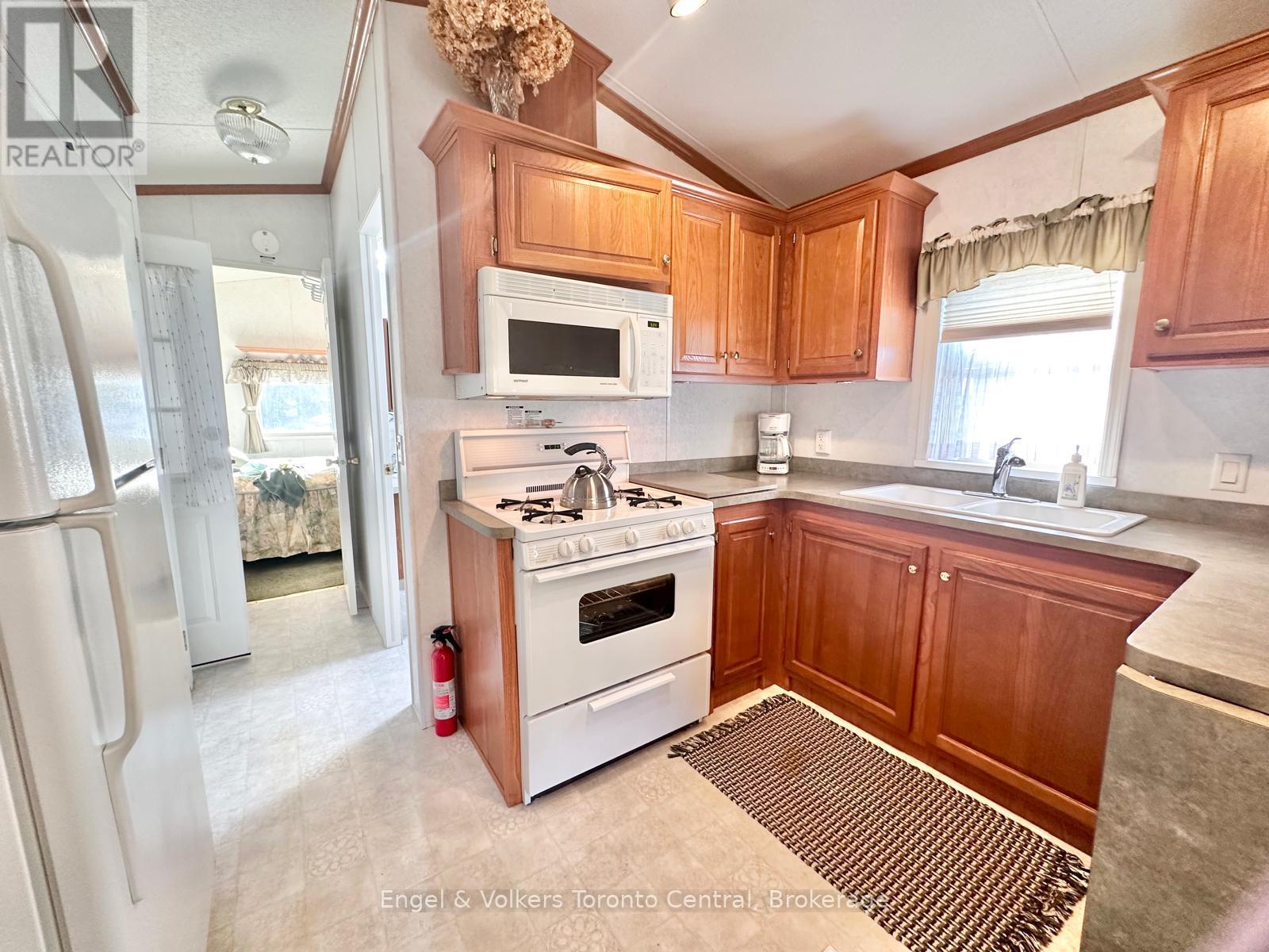 B6 - 7489 Sideroad 5 E, Wellington North, ON