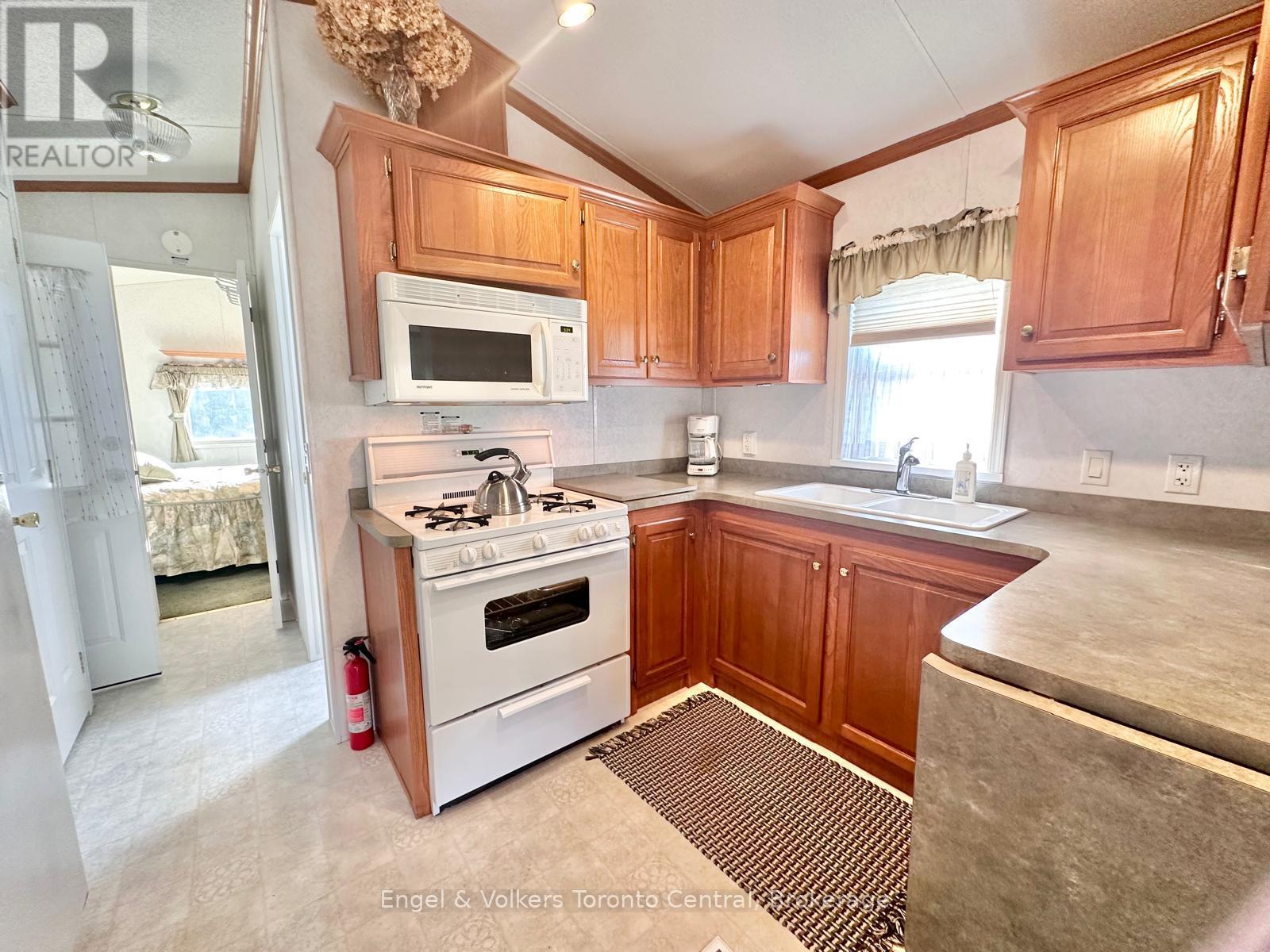 B6 - 7489 Sideroad 5 E, Wellington North, ON