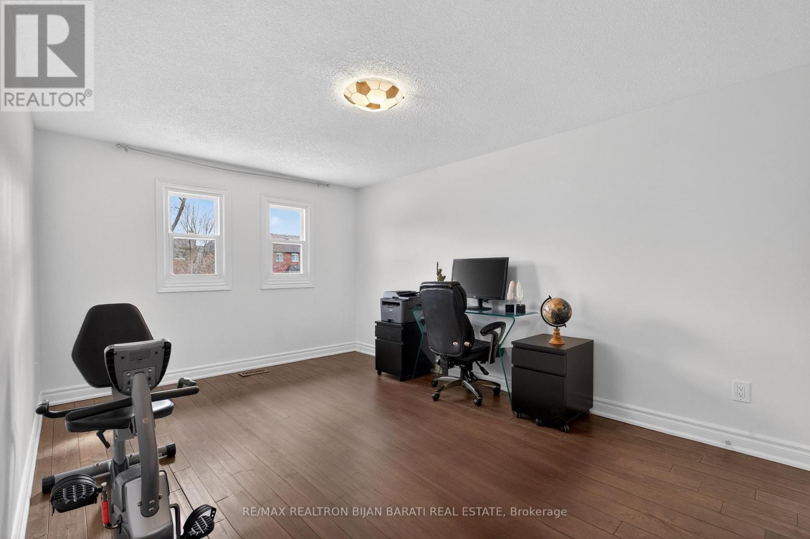 92 Weldrick Road E, Richmond Hill, ON - Indoor Photo Showing Office