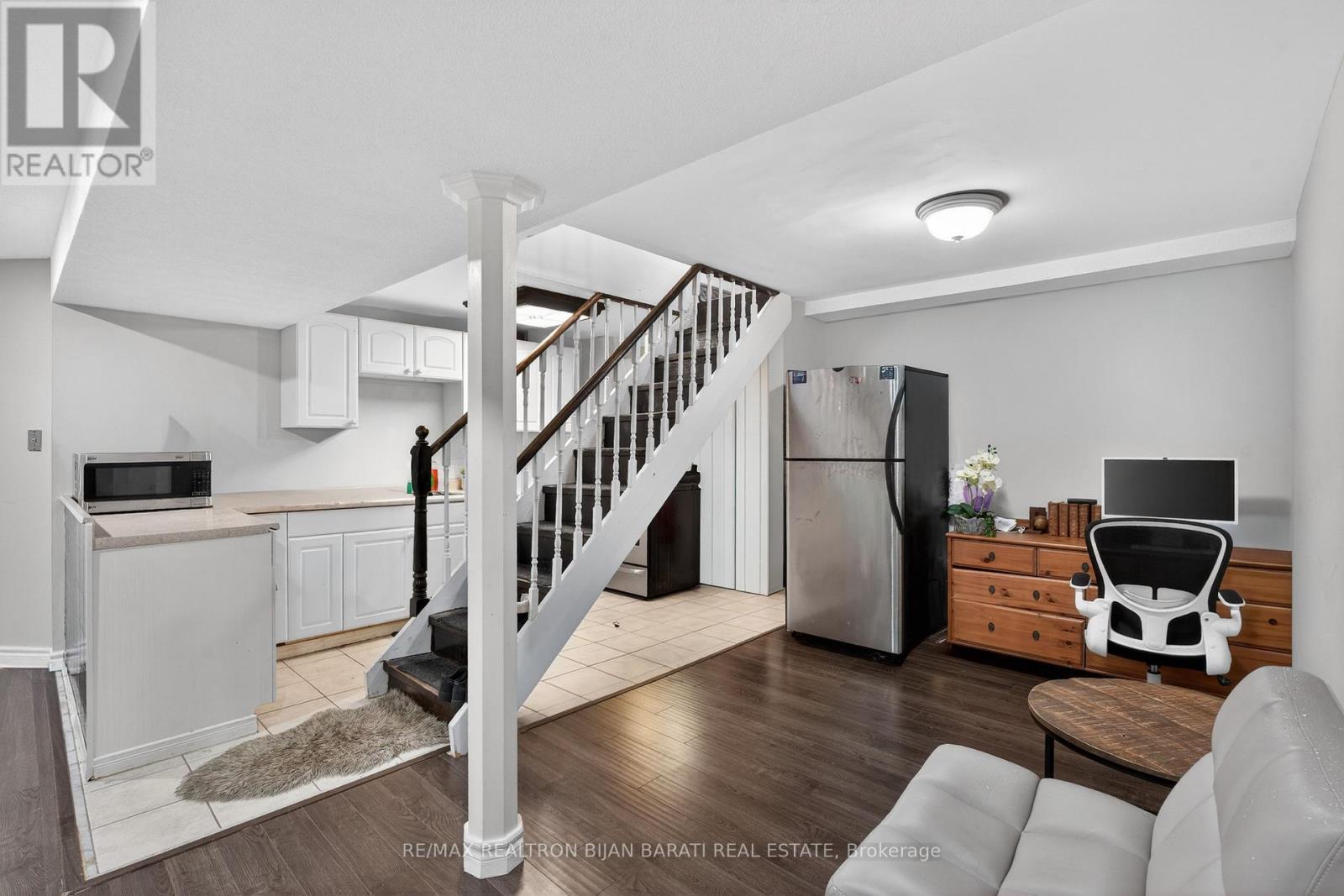92 Weldrick Road E, Richmond Hill, ON - Indoor