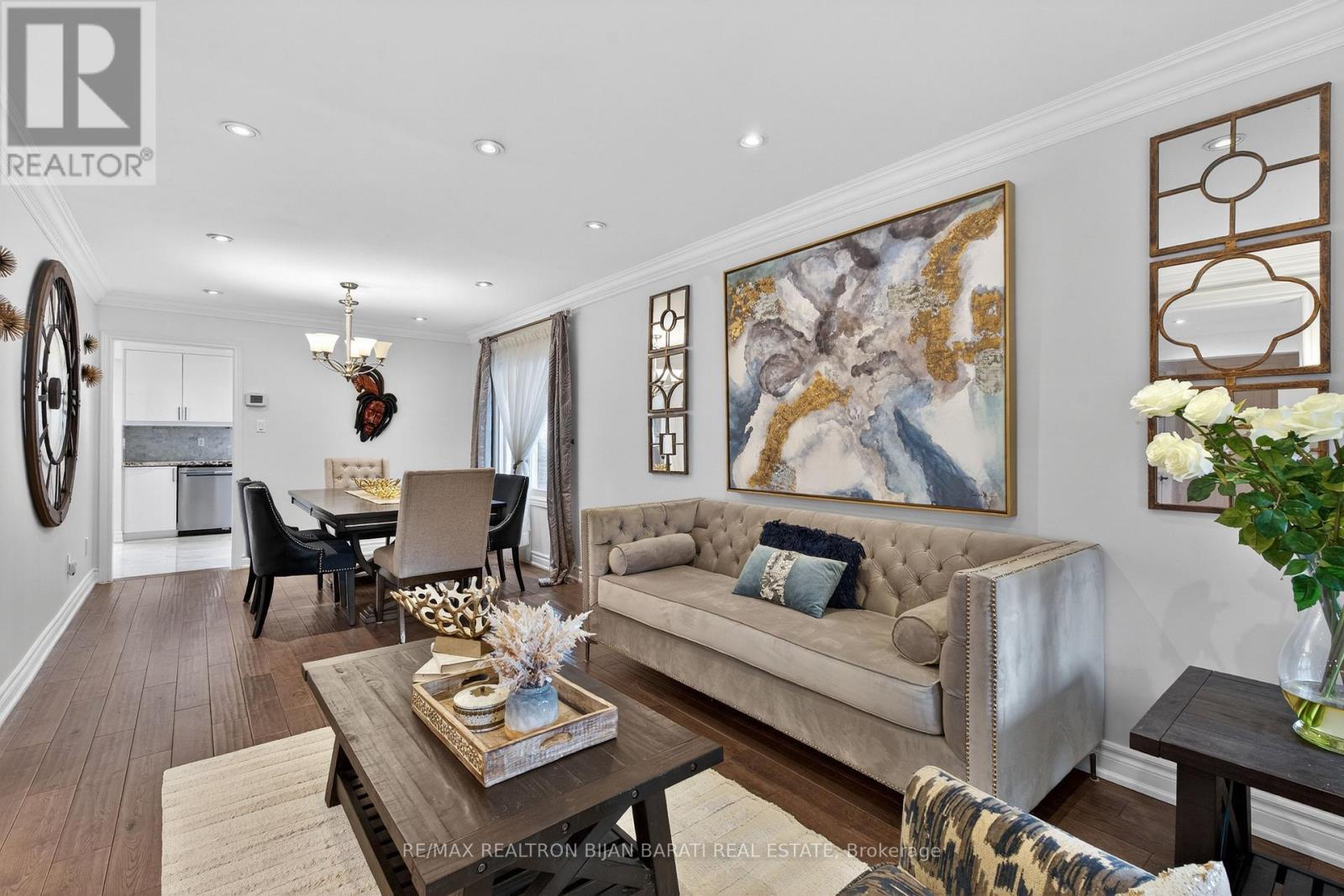 92 Weldrick Road E, Richmond Hill, ON - Indoor