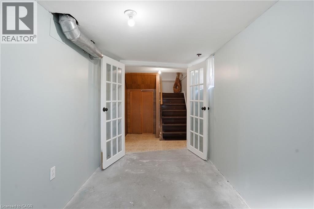 7 West 1St Street, Hamilton, ON - Indoor Photo Showing Other Room