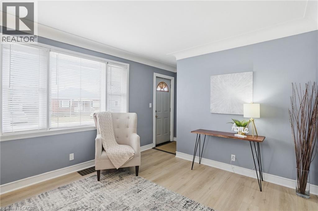 7 West 1St Street, Hamilton, ON - Indoor