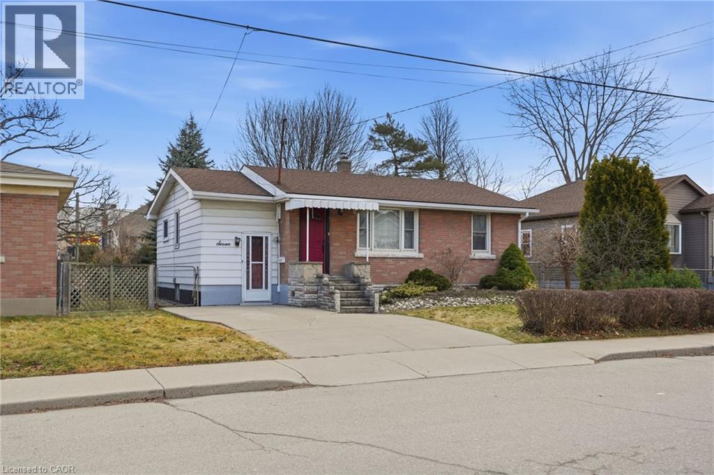 7 West 1St Street, Hamilton, ON - Outdoor