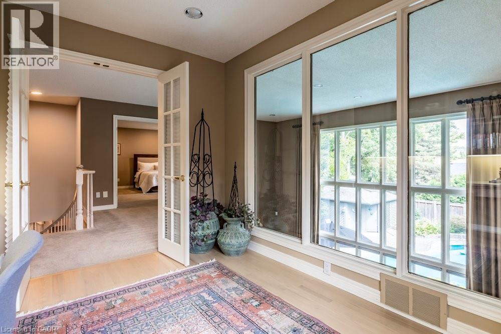 223 Briar Hill Crescent, Ancaster, ON - Indoor Photo Showing Other Room