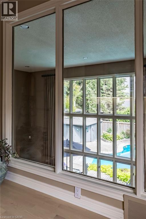 223 Briar Hill Crescent, Ancaster, ON - Indoor Photo Showing Other Room