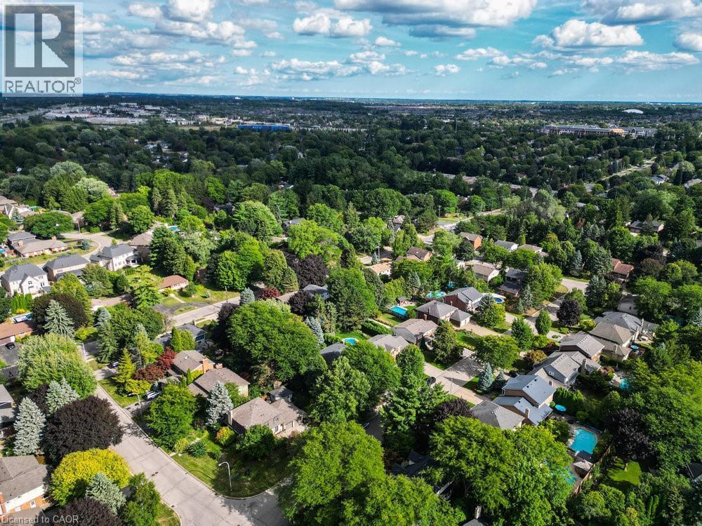 223 Briar Hill Crescent, Ancaster, ON - Outdoor With View