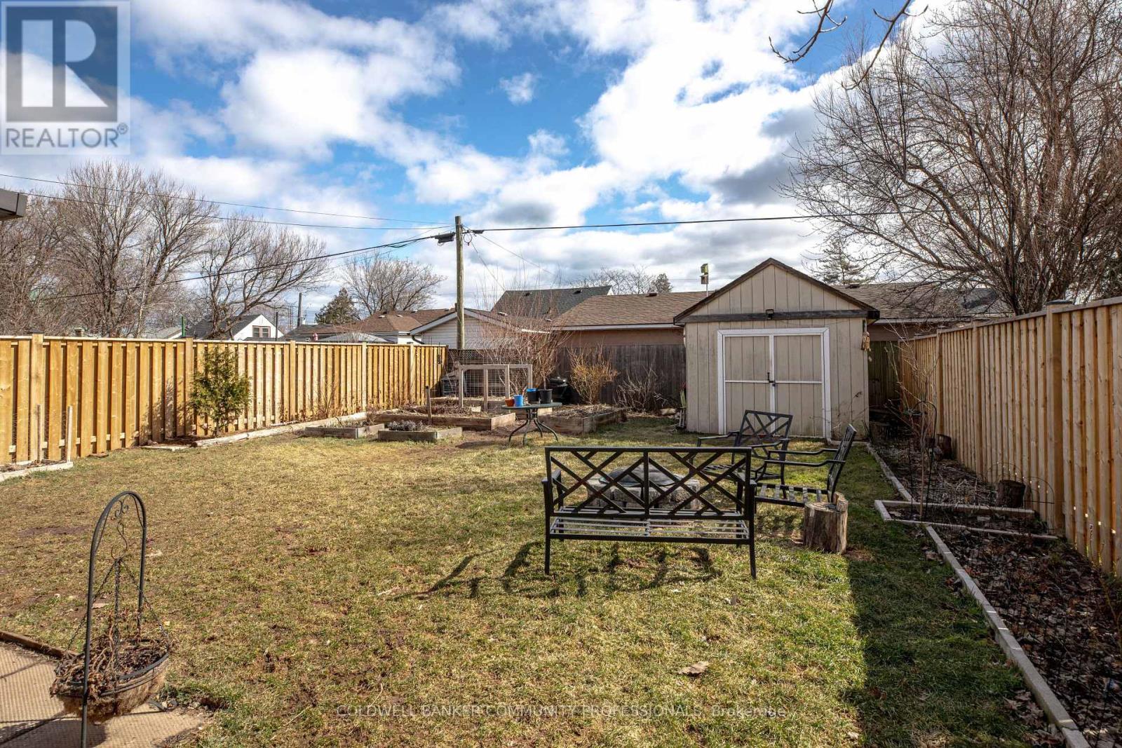 364 Tragina Avenue N, Hamilton, ON - Outdoor