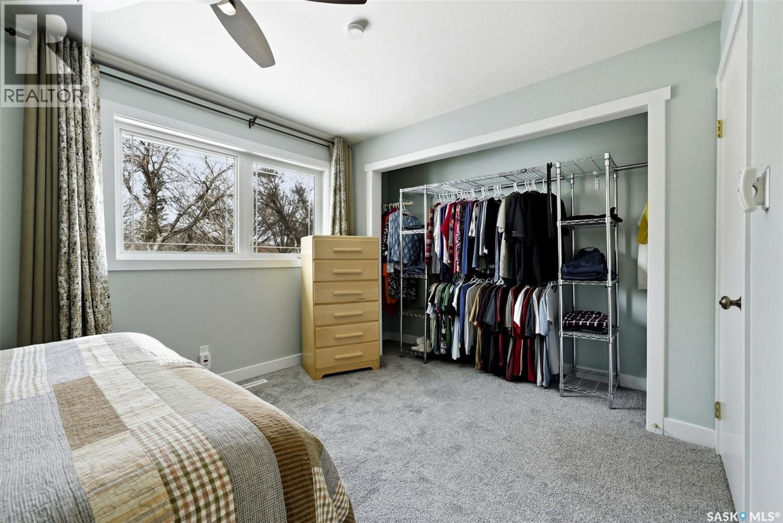 166 Deergrove Crescent, Regina, SK - Indoor Photo Showing Bedroom