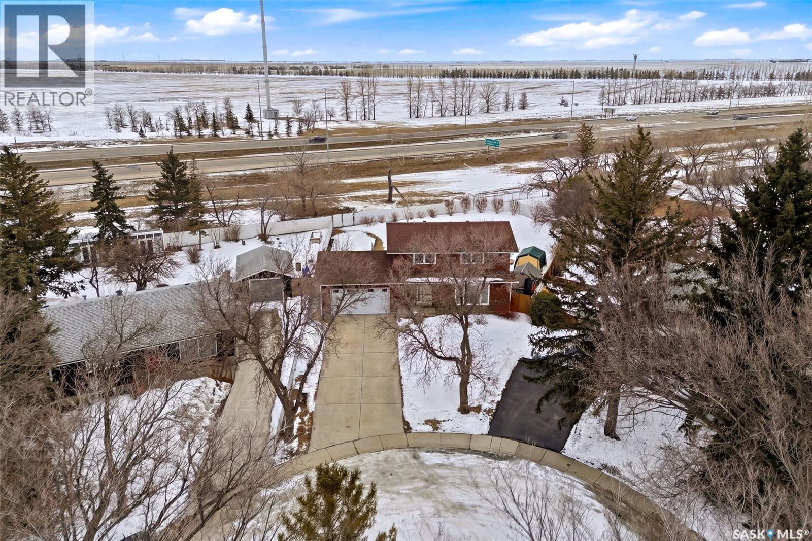166 Deergrove Crescent, Regina, SK - Outdoor With View