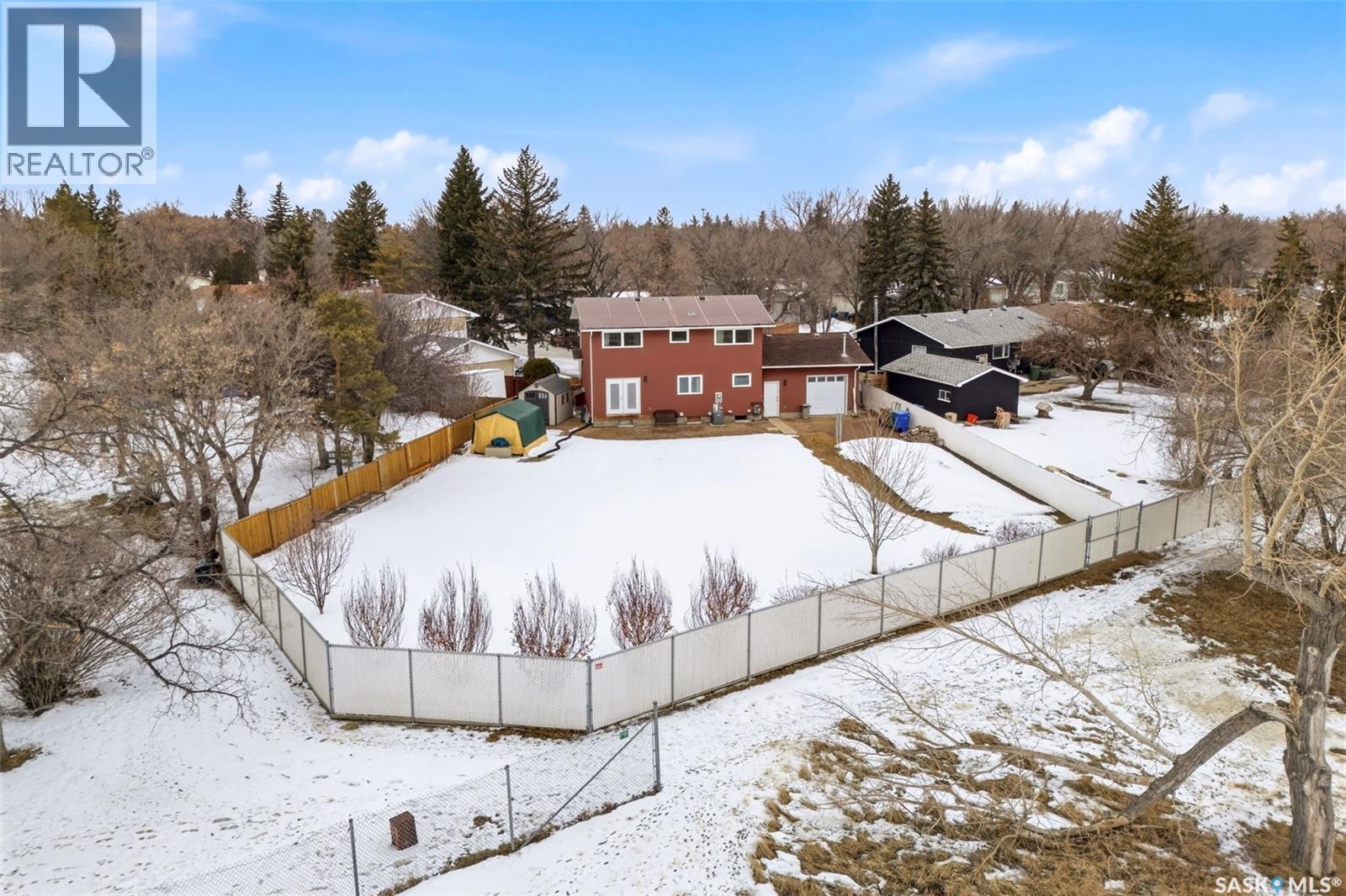 166 Deergrove Crescent, Regina, SK - Outdoor