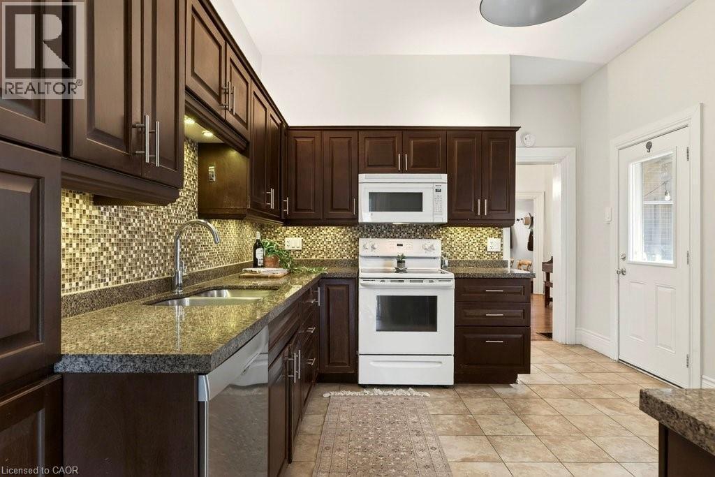 87 East Avenue N, Hamilton, ON - Indoor Photo Showing Kitchen With Double Sink