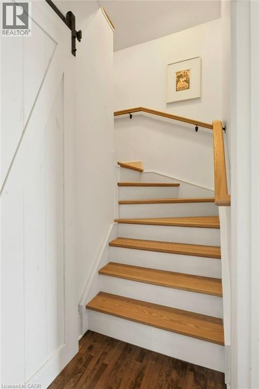 87 East Avenue N, Hamilton, ON - Indoor Photo Showing Other Room