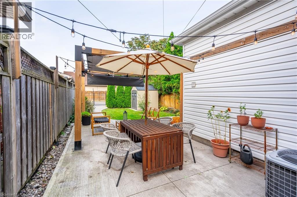 87 East Avenue N, Hamilton, ON - Outdoor With Exterior