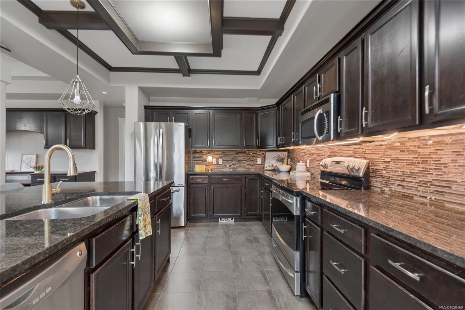 885 Pratt Rd, Mill Bay, BC