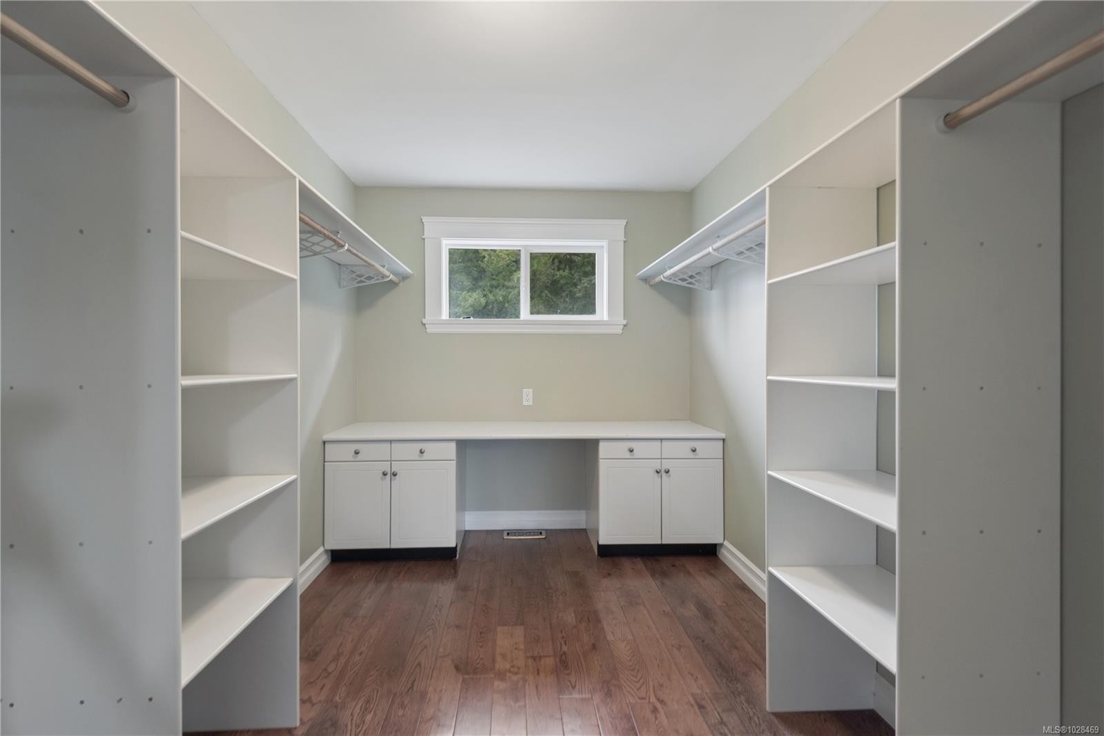 885 Pratt Rd, Mill Bay, BC