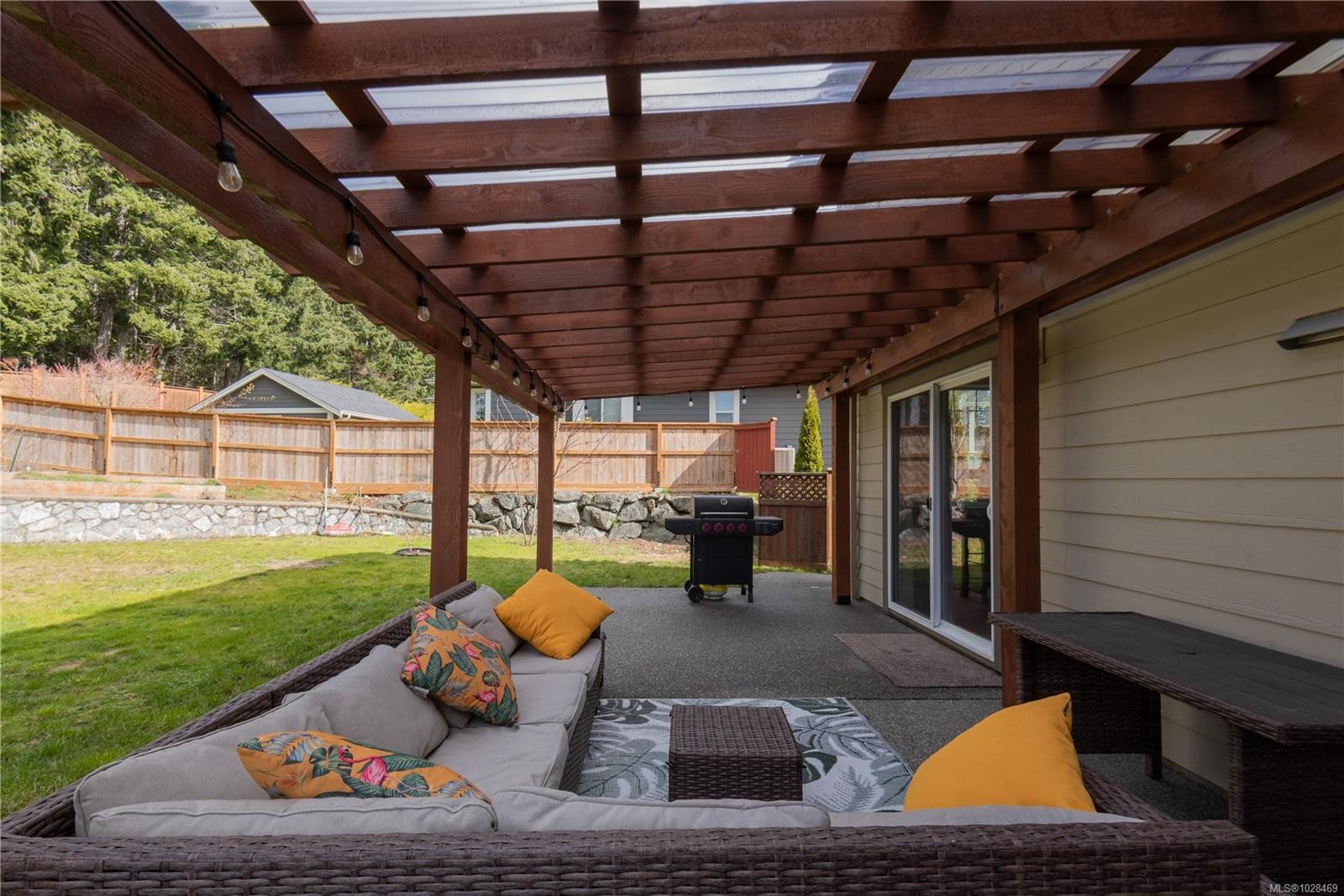 885 Pratt Rd, Mill Bay, BC