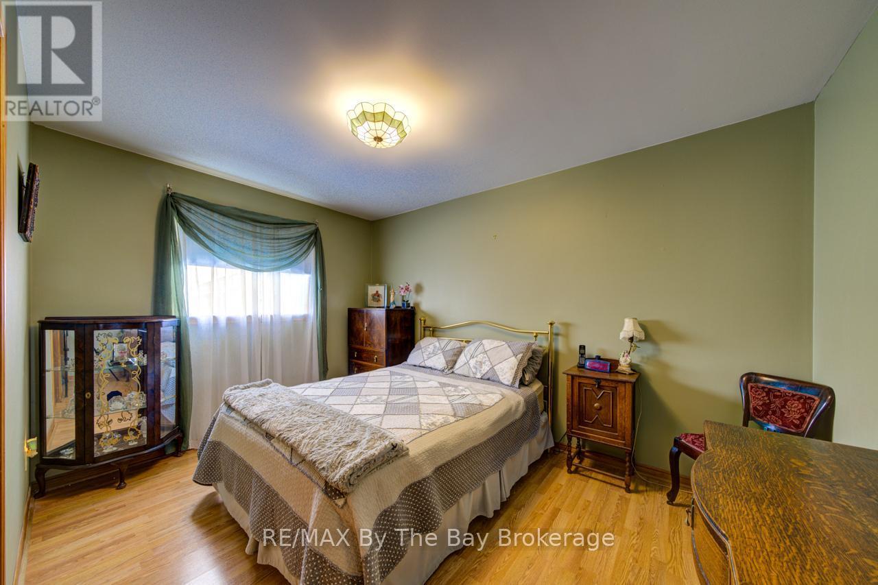 229 Datas Drive E, Clearview (Stayner), ON - Indoor Photo Showing Bedroom