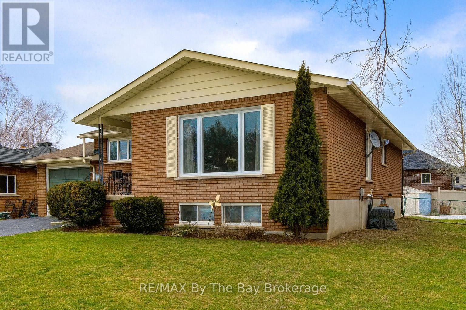 229 Datas Drive E, Clearview (Stayner), ON - Outdoor