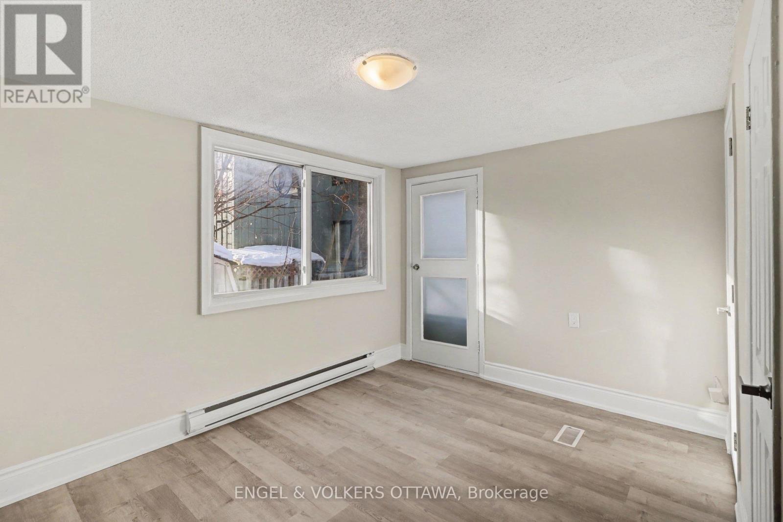 176 Arlington Avenue, Ottawa, ON - Indoor Photo Showing Other Room