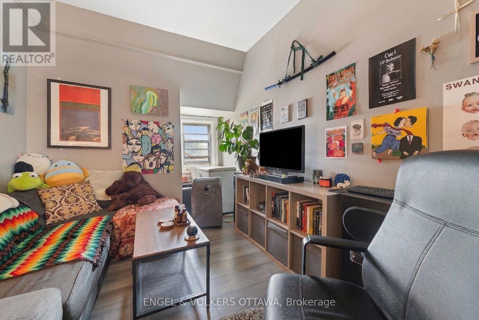 176 Arlington Avenue, Ottawa, ON - Indoor