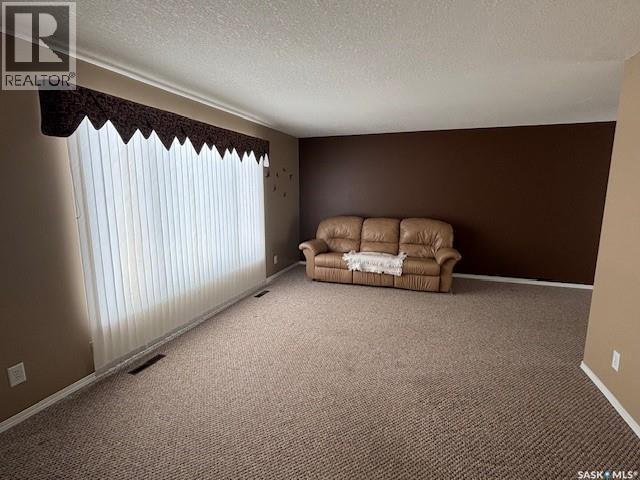 154 Parker Crescent, Canora, SK - Indoor