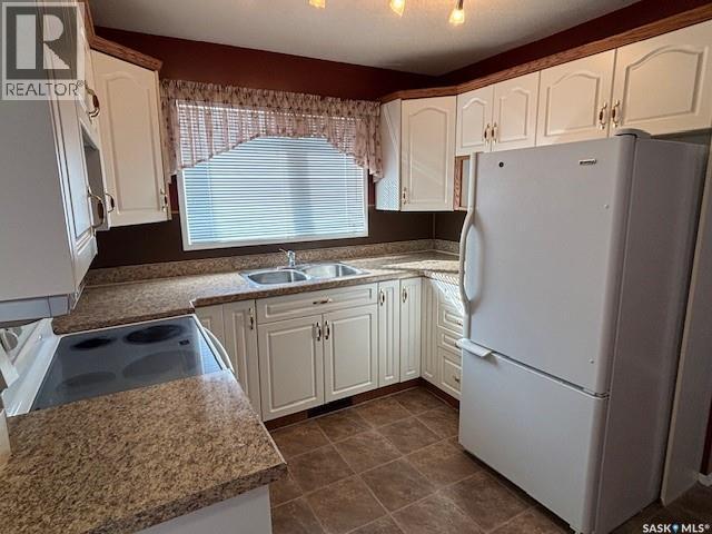 154 Parker Crescent, Canora, SK
