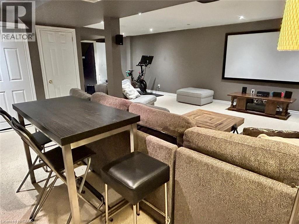 593 Southridge Drive, Hamilton, ON - Indoor