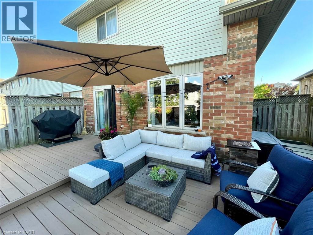 593 Southridge Drive, Hamilton, ON - Outdoor With Deck Patio Veranda With Exterior