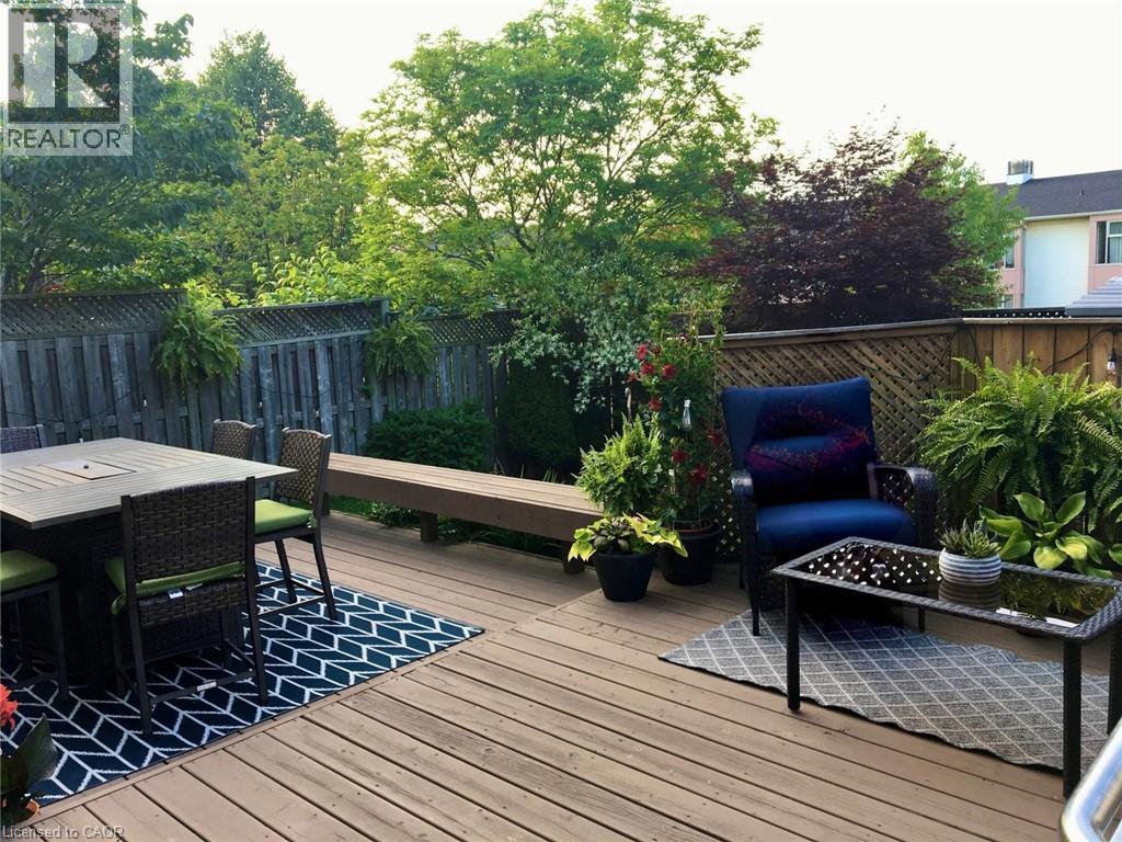 593 Southridge Drive, Hamilton, ON - Outdoor With Deck Patio Veranda
