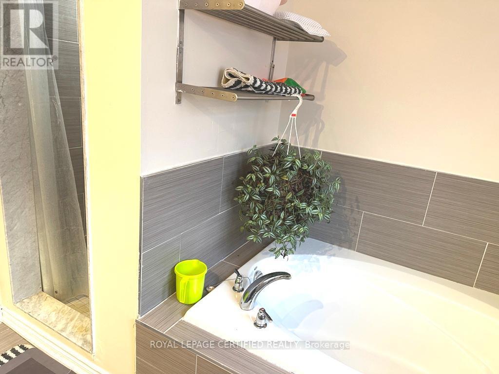 3271 Flagstone Drive, Mississauga, ON