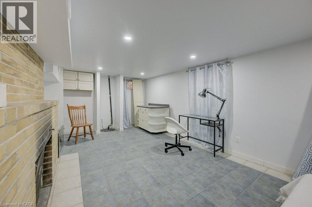 74 Mcdougall Road, Waterloo, ON - Indoor