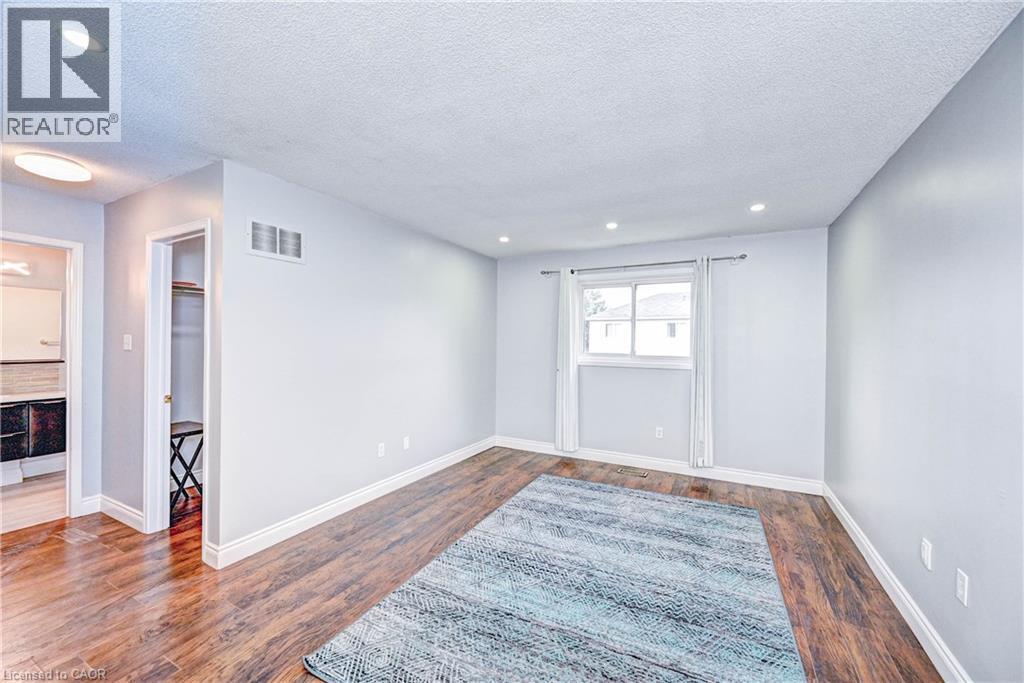 549 Burnett Avenue, Cambridge, ON - Indoor Photo Showing Other Room