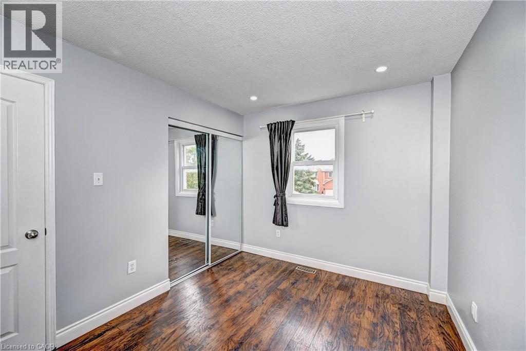 549 Burnett Avenue, Cambridge, ON - Indoor Photo Showing Other Room