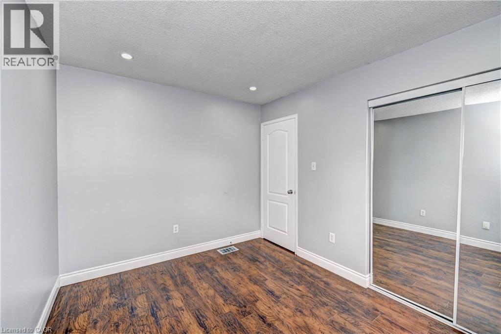 549 Burnett Avenue, Cambridge, ON - Indoor Photo Showing Other Room
