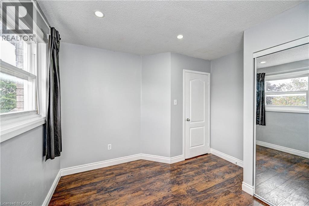 549 Burnett Avenue, Cambridge, ON - Indoor Photo Showing Other Room